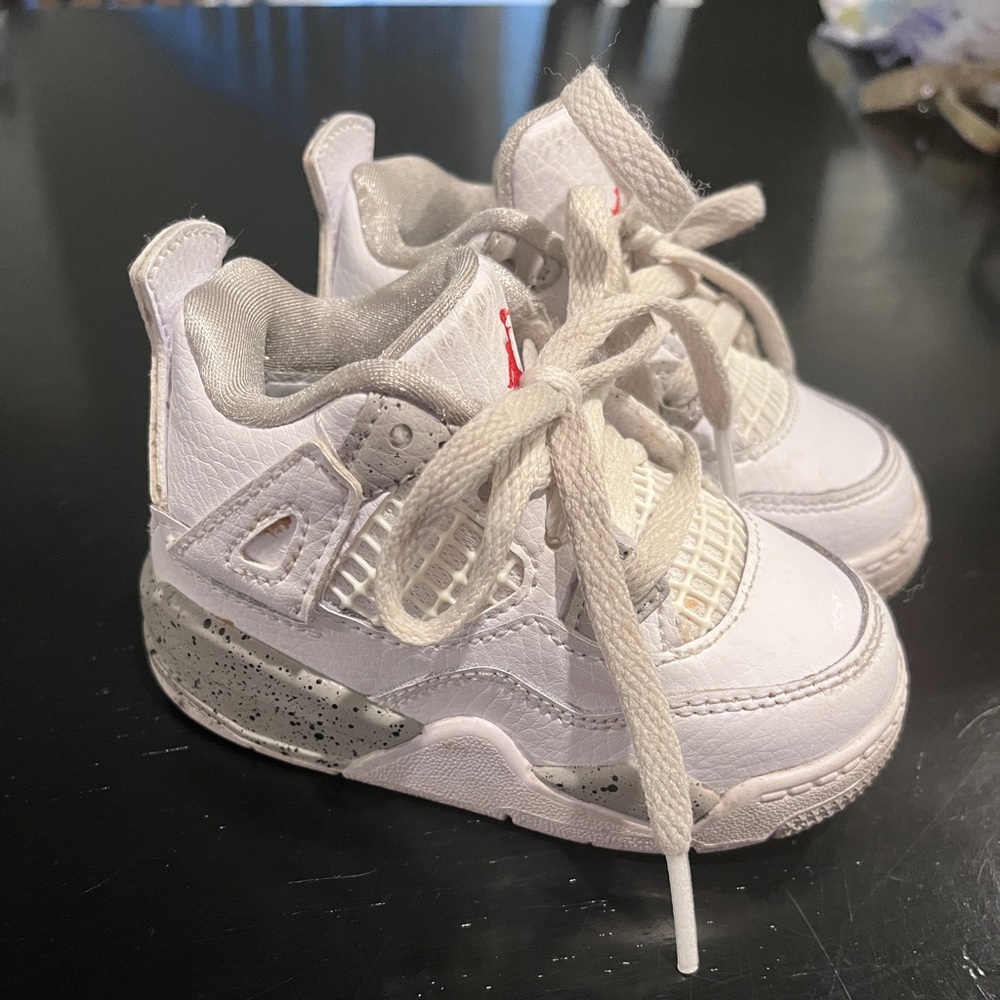 Jordan 4 Retro - White Oreo